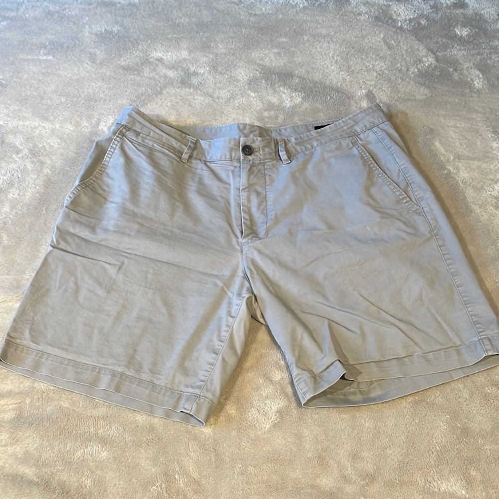 Bonobos Stretch Lightweight Chino Shorts
34"x 7 In" in Grey